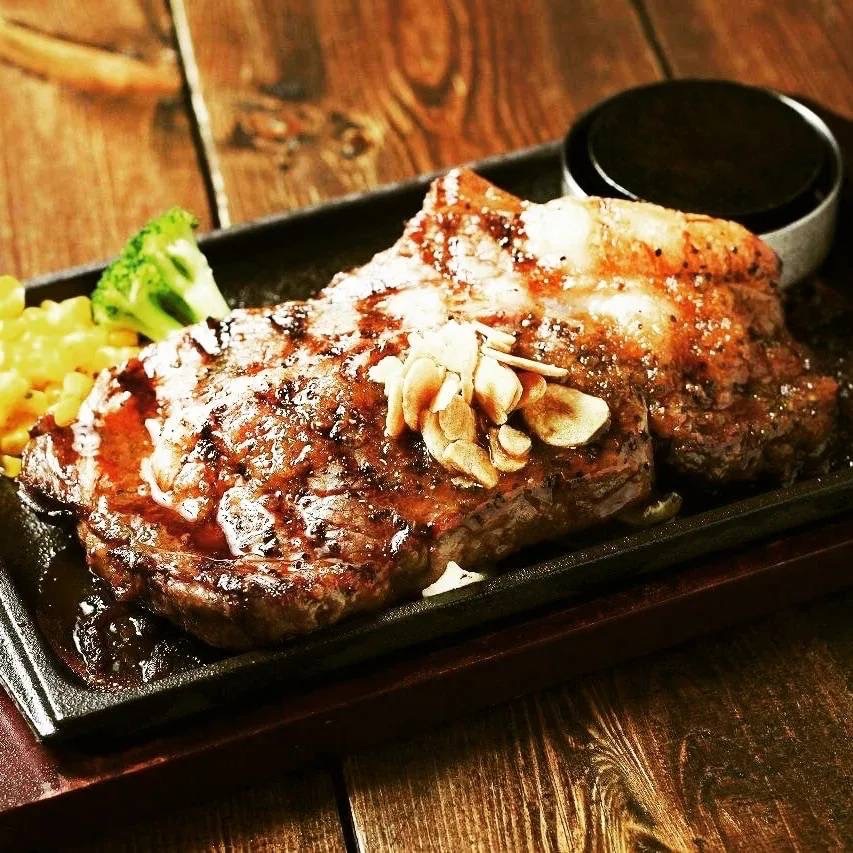 石倉家 ステーキ - 北海道産牛肉の厚切りステーキ